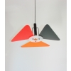 Lampa postmodern do nowoczesnego wnętrza.